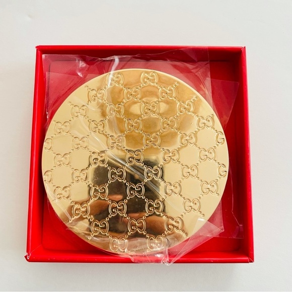 New Gucci authentic monogram compact gold mirror - Picture 6 of 8